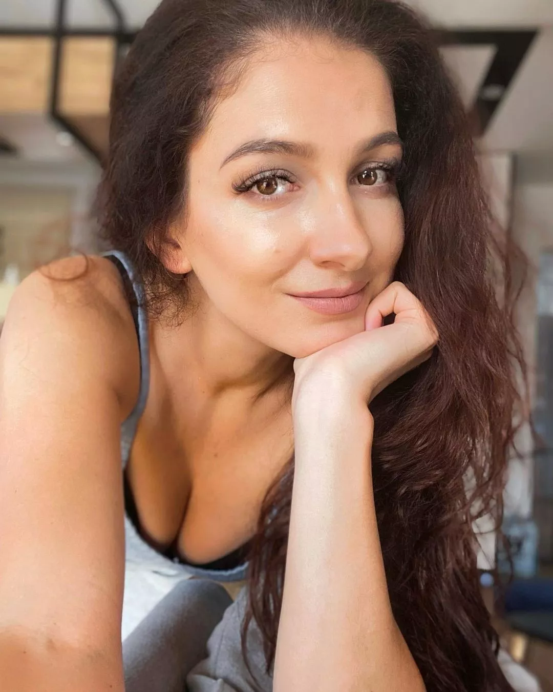 Co za widoki! Gwiazda disco polo - Sylwek z Power Play pokazał się z żoną! Jest piękna!  Między parą widać chemię z daleka!